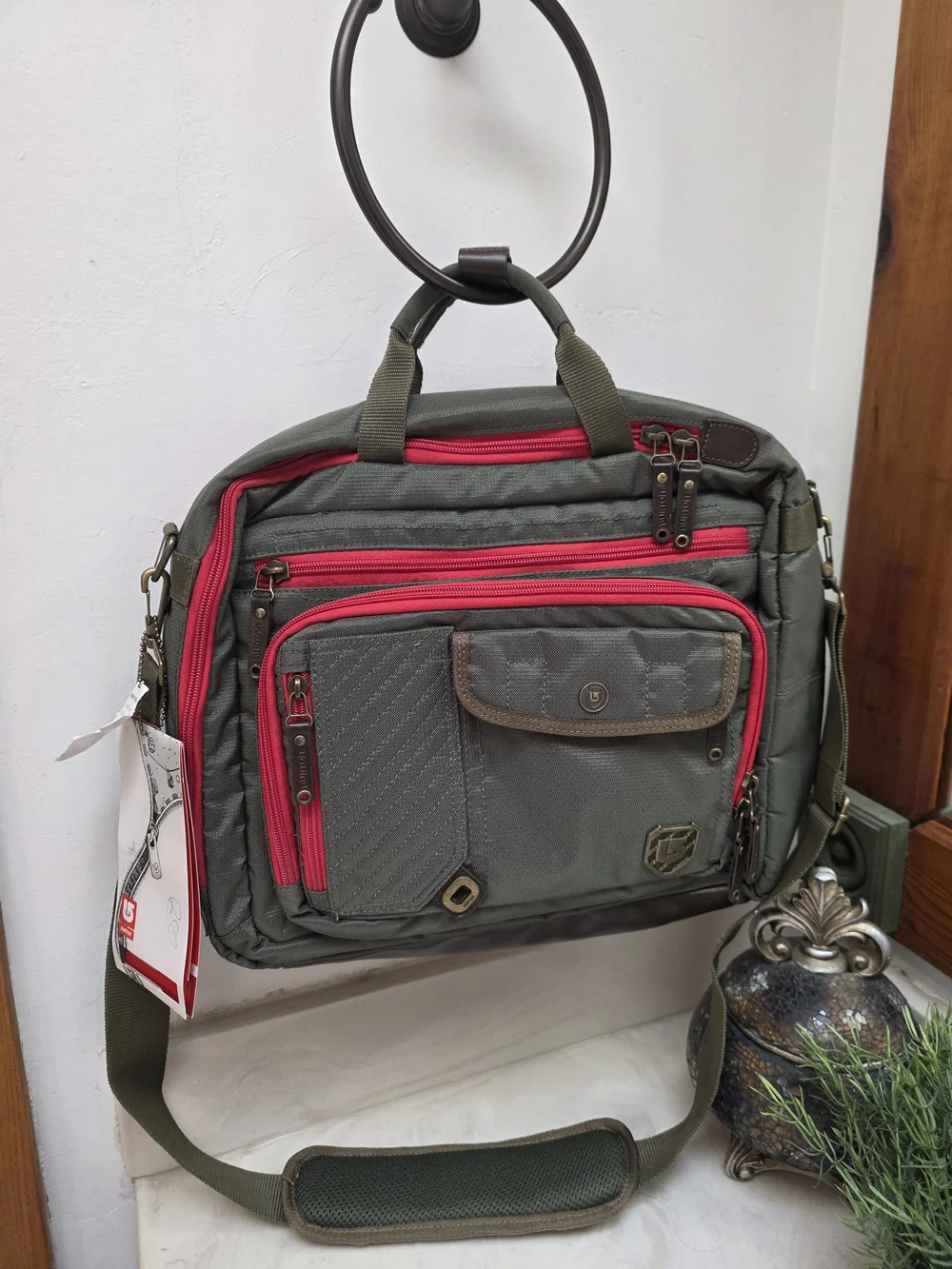 Vintage Burton  Demand Messenger  Laptop Evergreen Canvas Bag, Brass Logos, Y2k